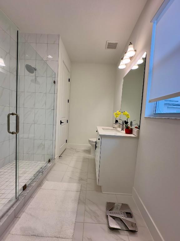 5052 Grandiflora Road Casita