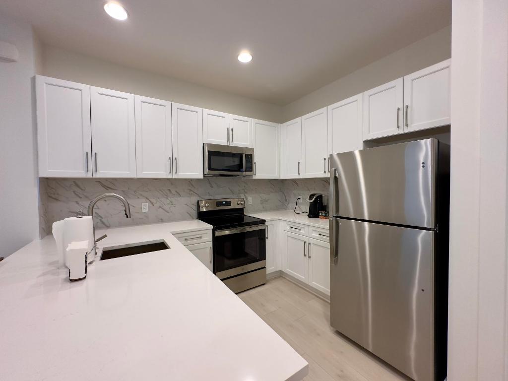 5052 Grandiflora Road Casita