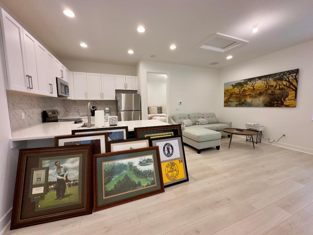 5052 Grandiflora Road Casita