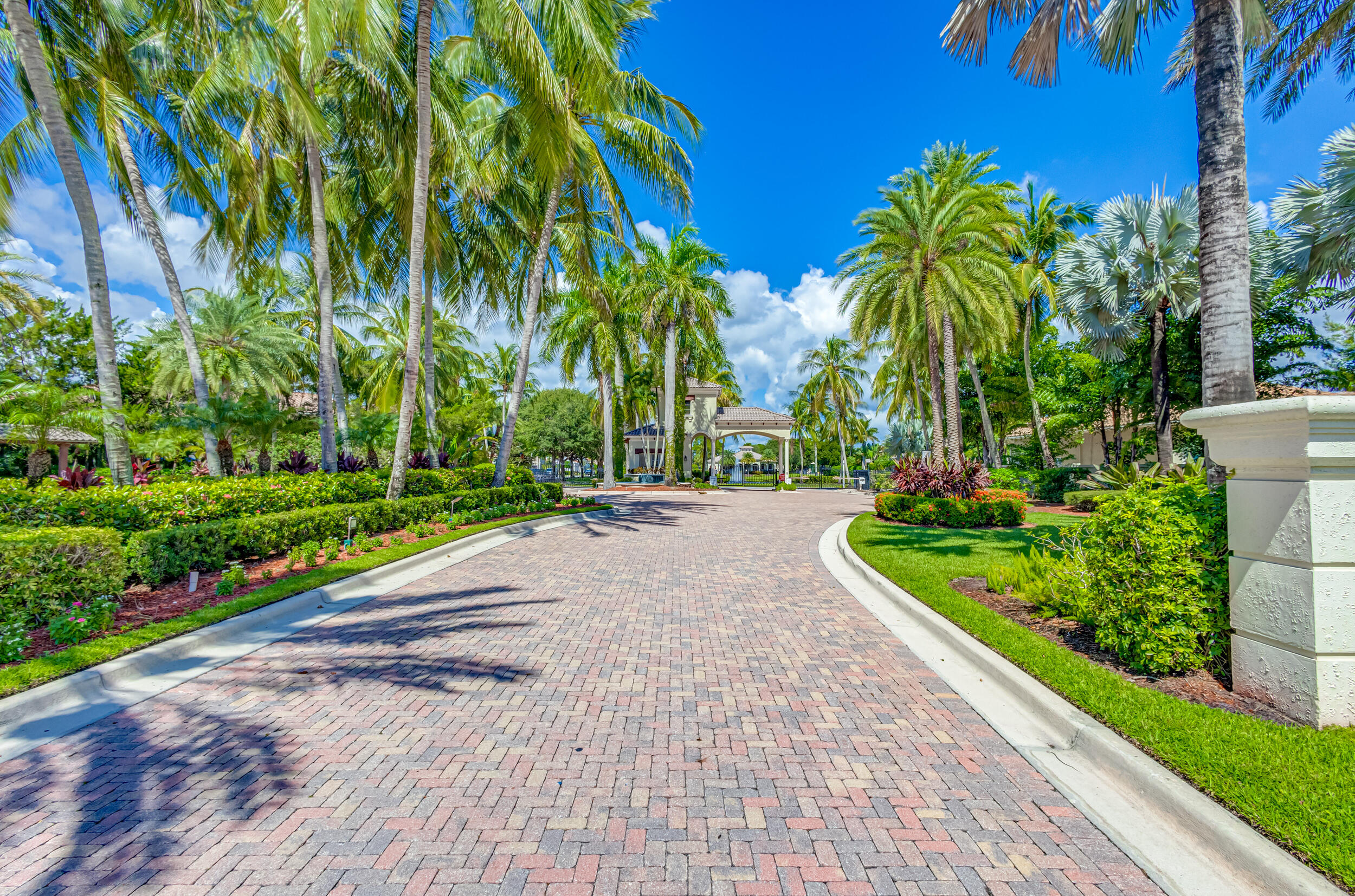 2139 Milano Court