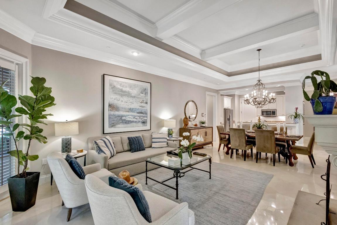 202 Royal Tern Court