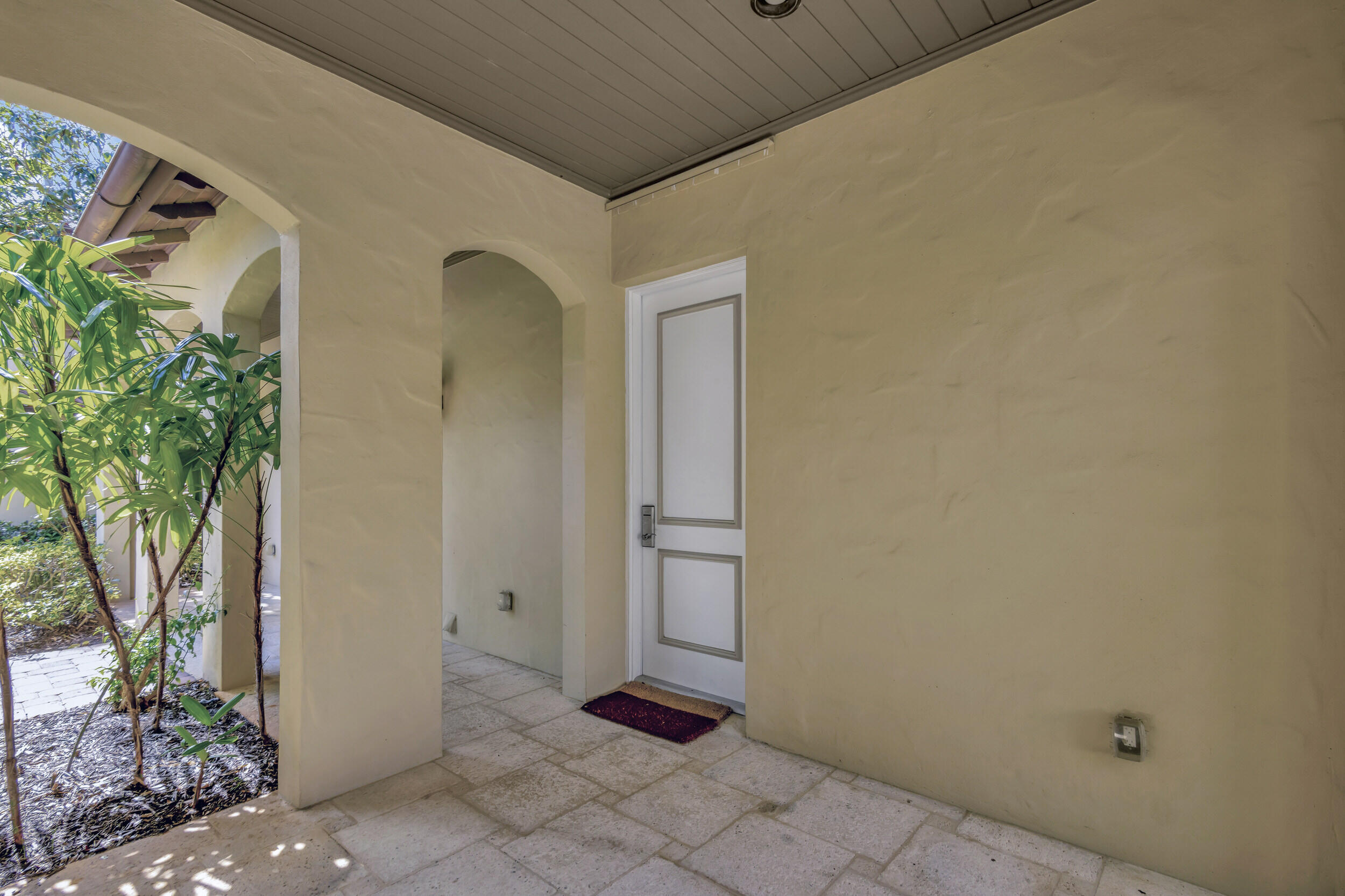 202 Royal Tern Court