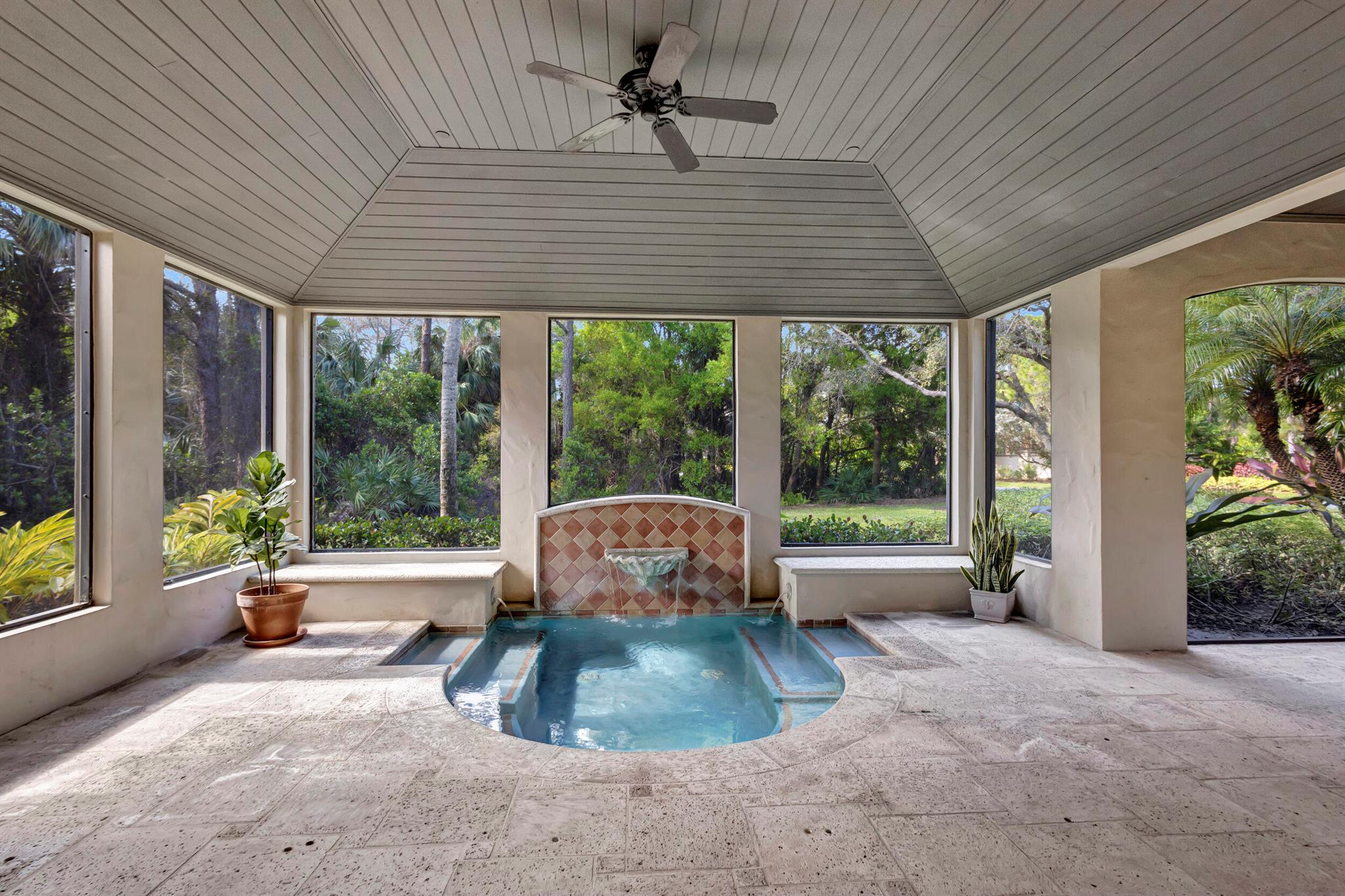 202 Royal Tern Court