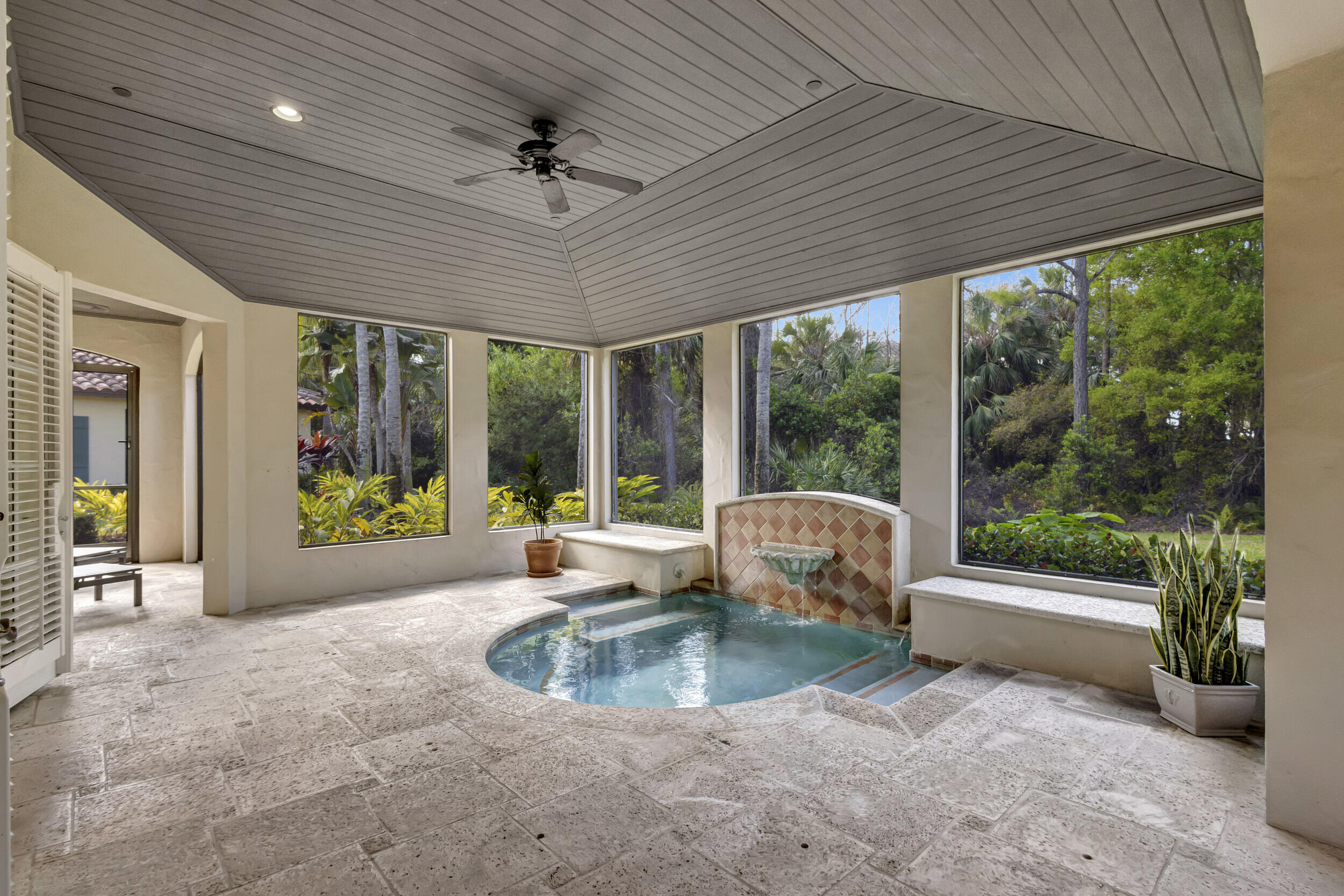 202 Royal Tern Court