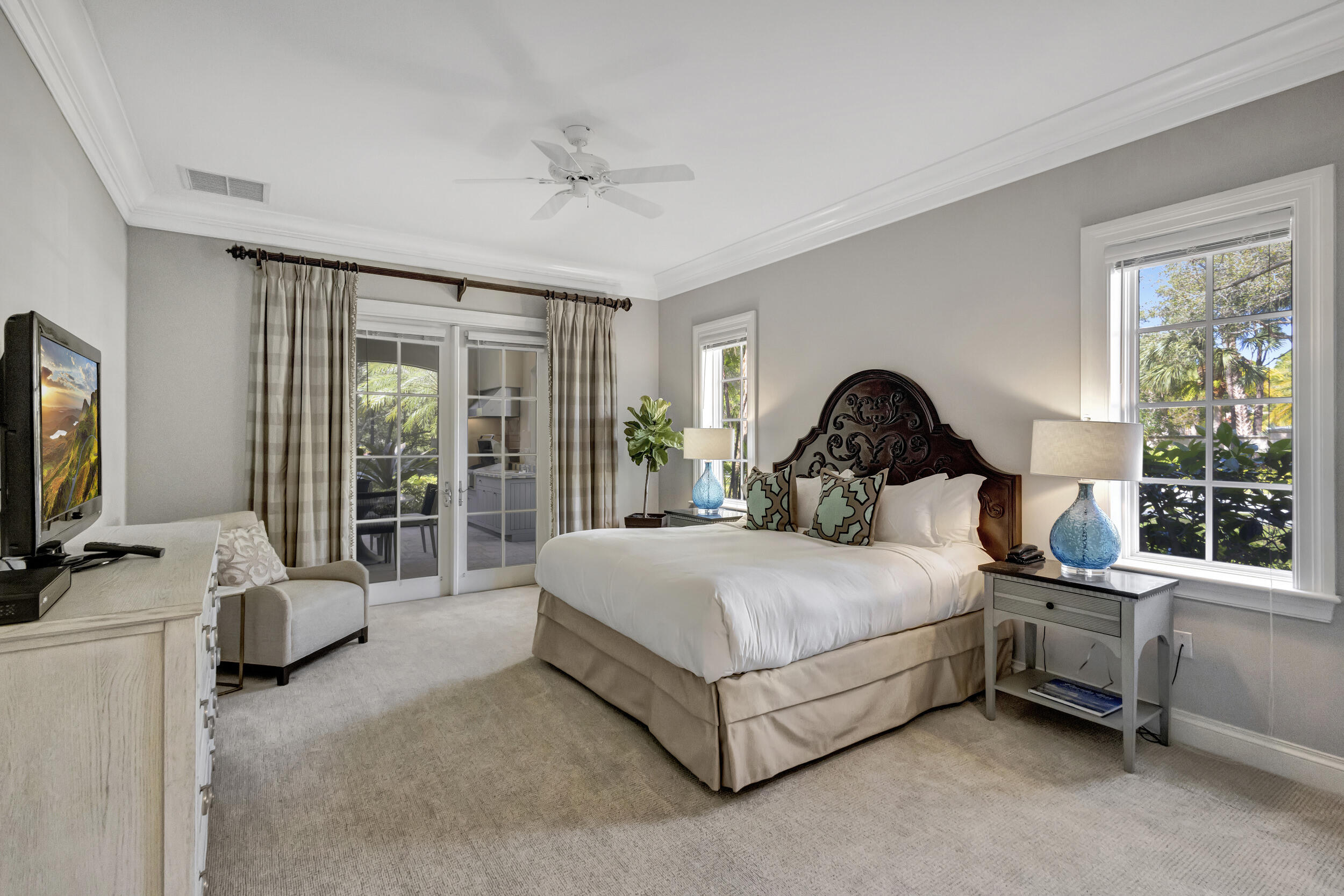 202 Royal Tern Court