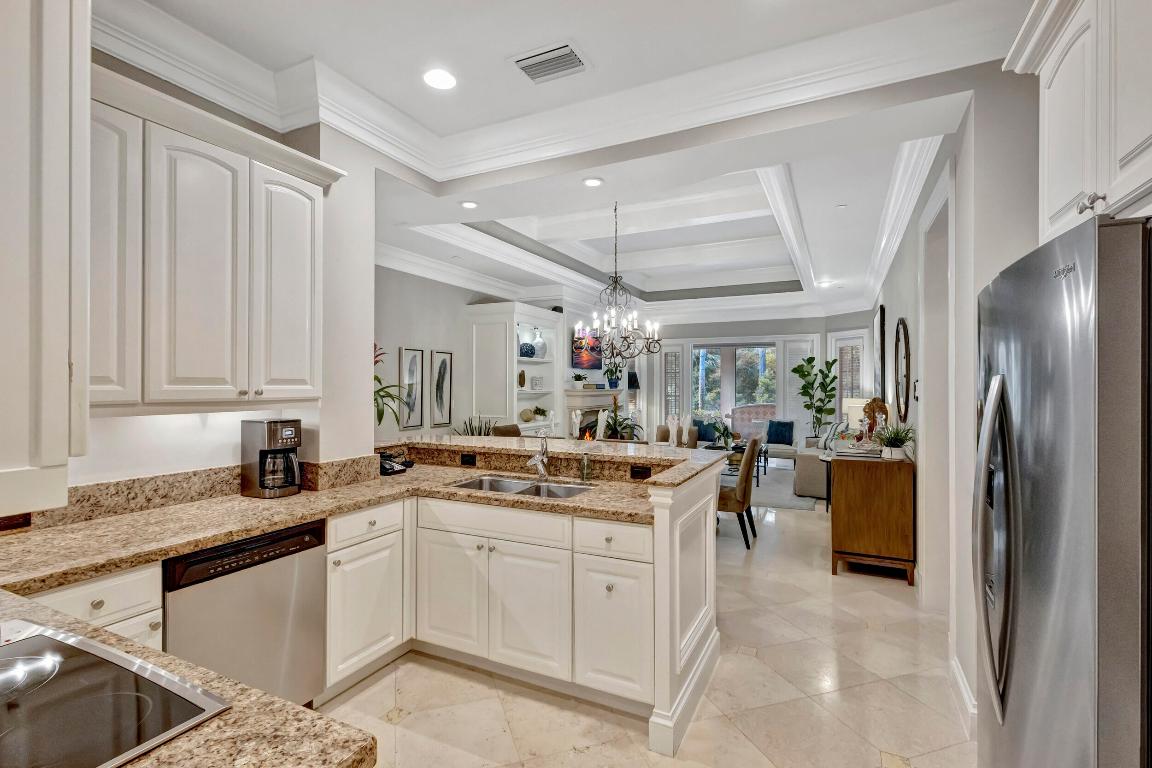 202 Royal Tern Court