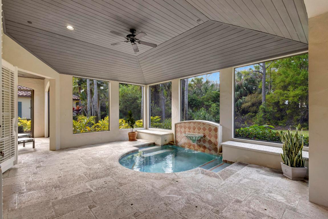 202 Royal Tern Court