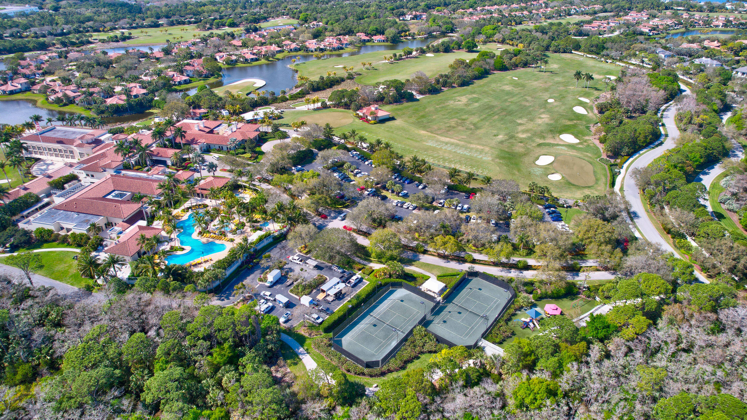 202 Royal Tern Court