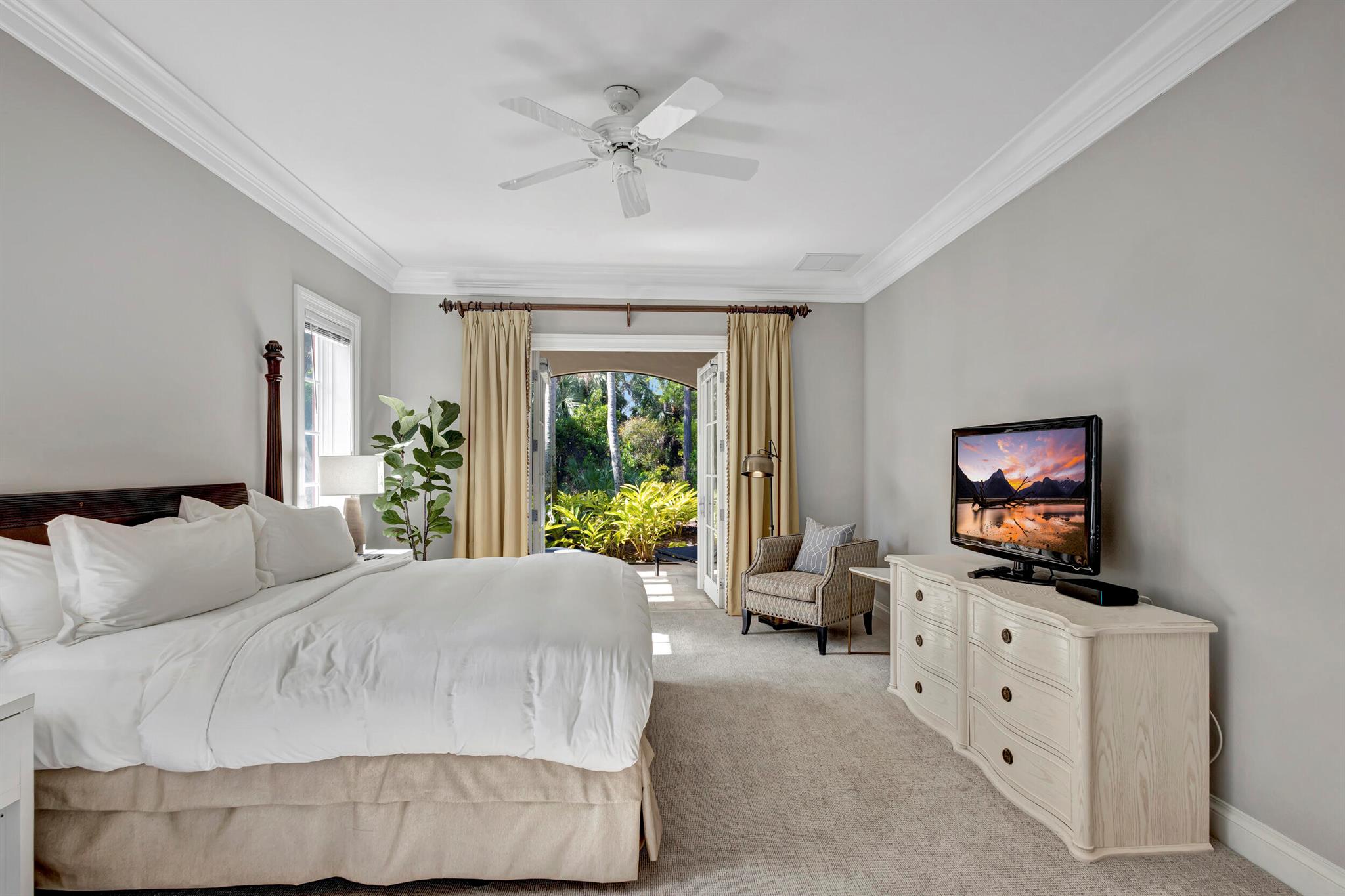 202 Royal Tern Court