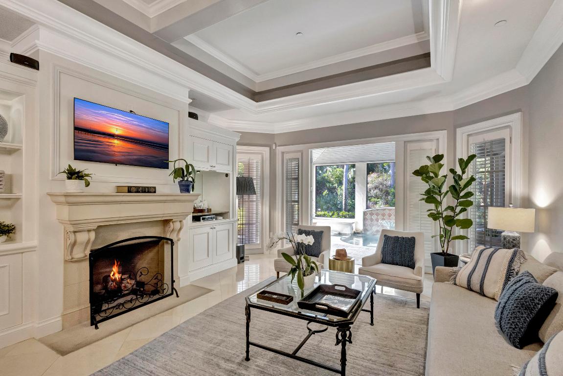 202 Royal Tern Court