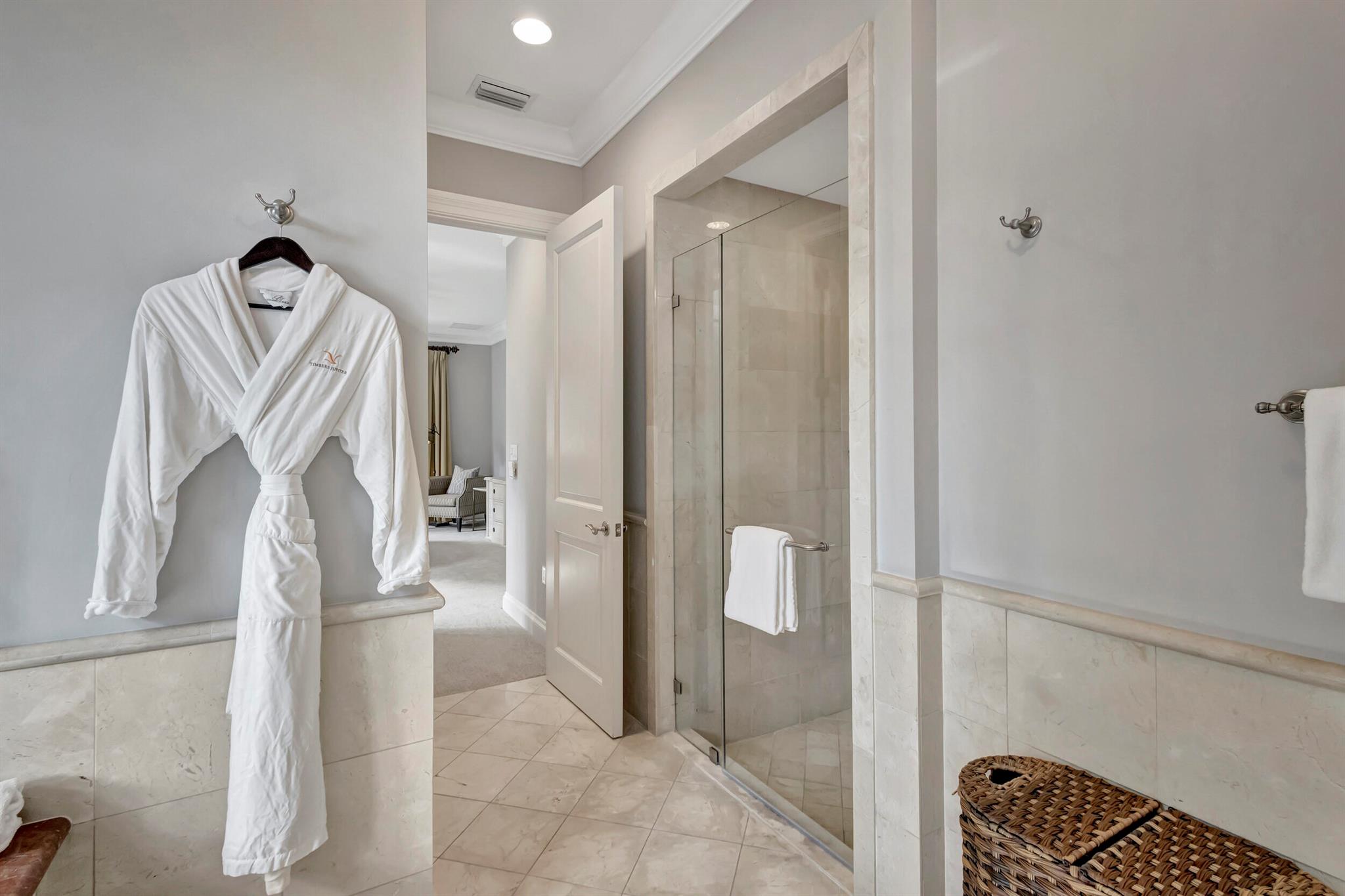 202 Royal Tern Court