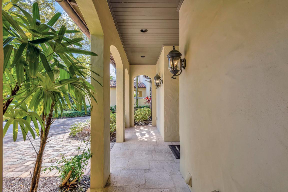 202 Royal Tern Court