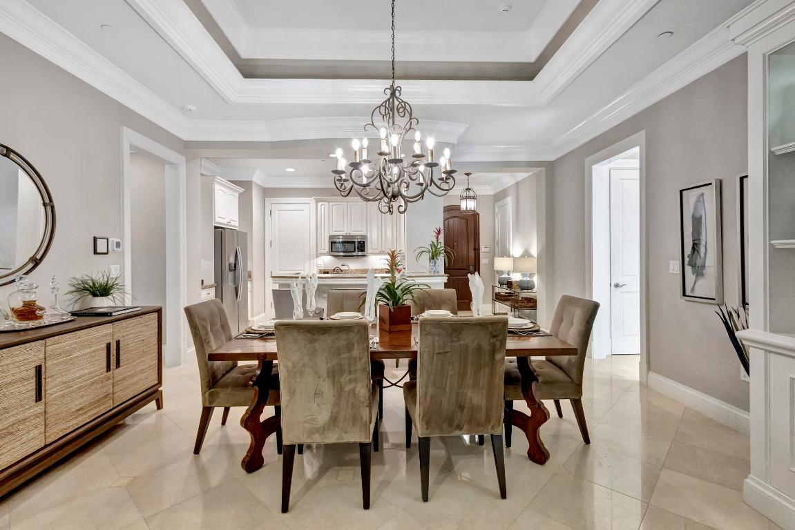 202 Royal Tern Court