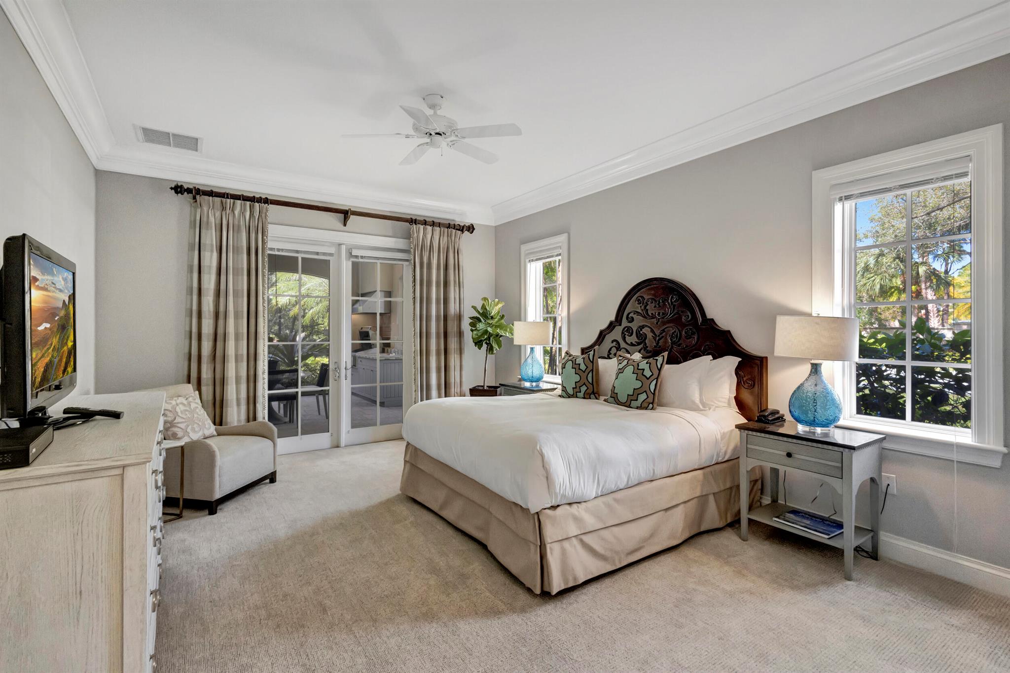 202 Royal Tern Court