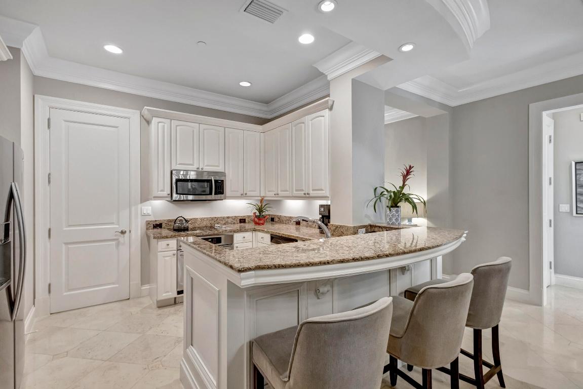 202 Royal Tern Court