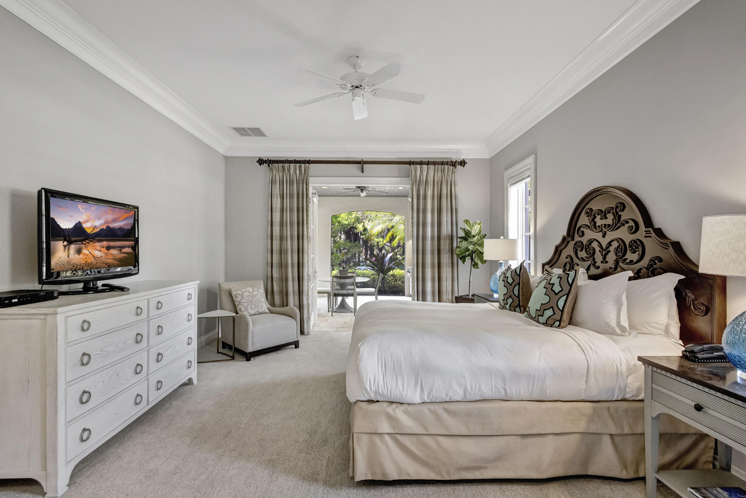 202 Royal Tern Court