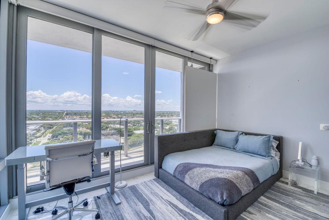 2 Water Club Way 1704