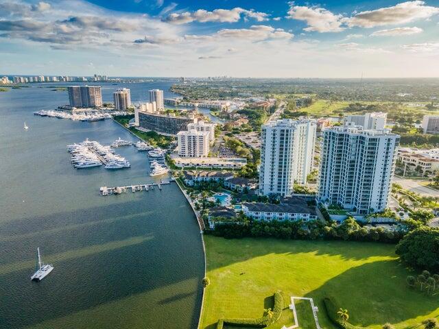 2 Water Club Way 1704