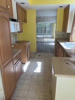 2286 Saratoga Bay Drive