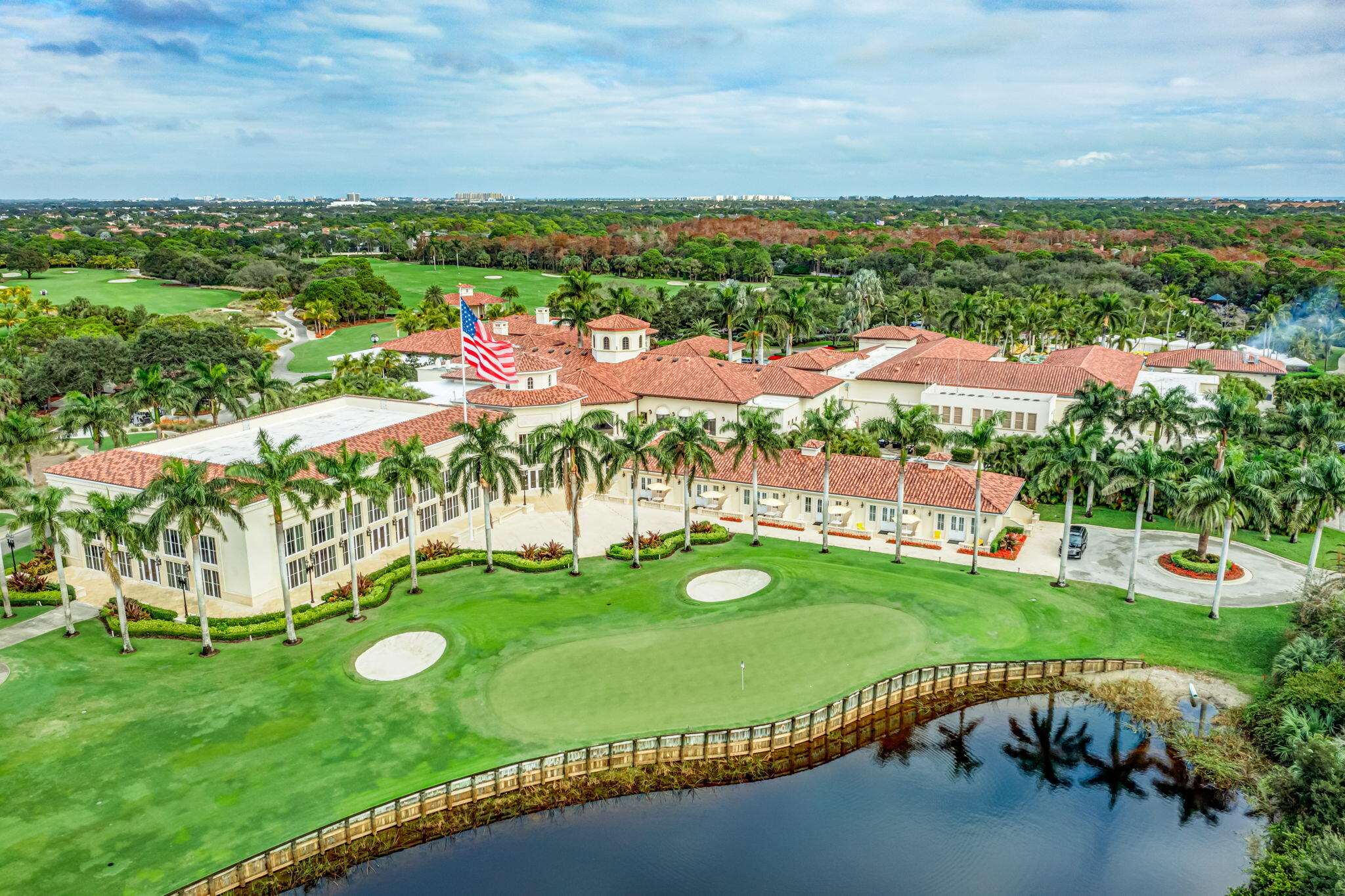 216 Royal Tern Court
