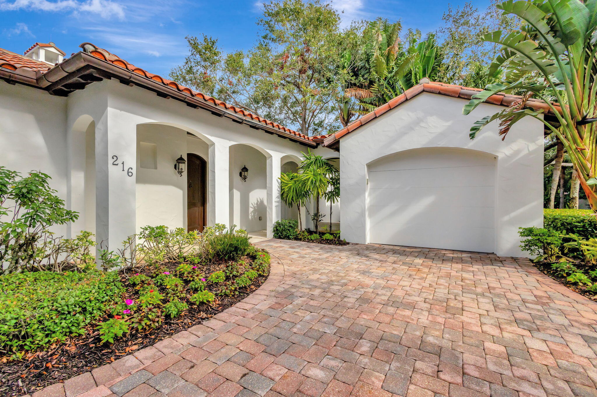 216 Royal Tern Court
