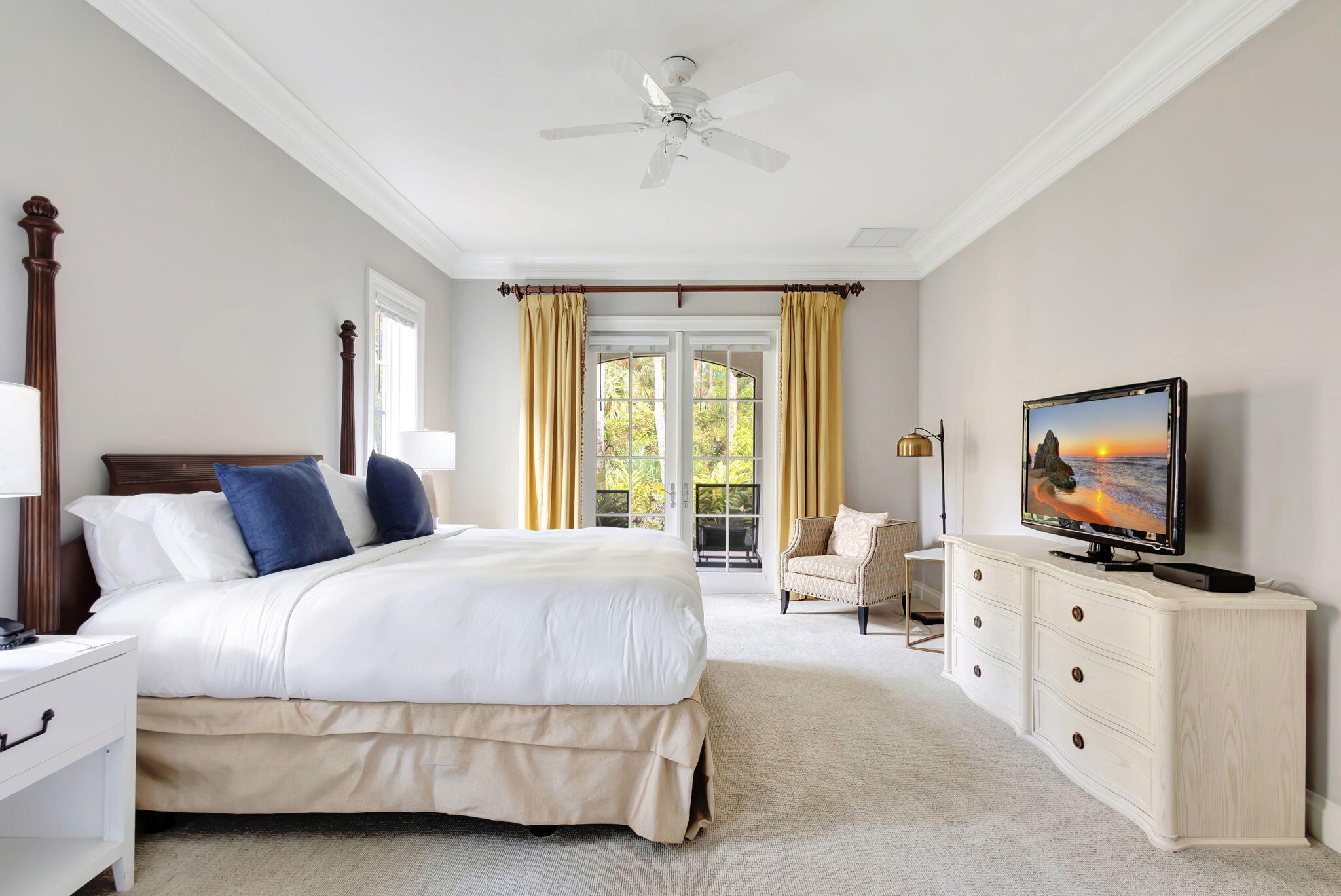 216 Royal Tern Court