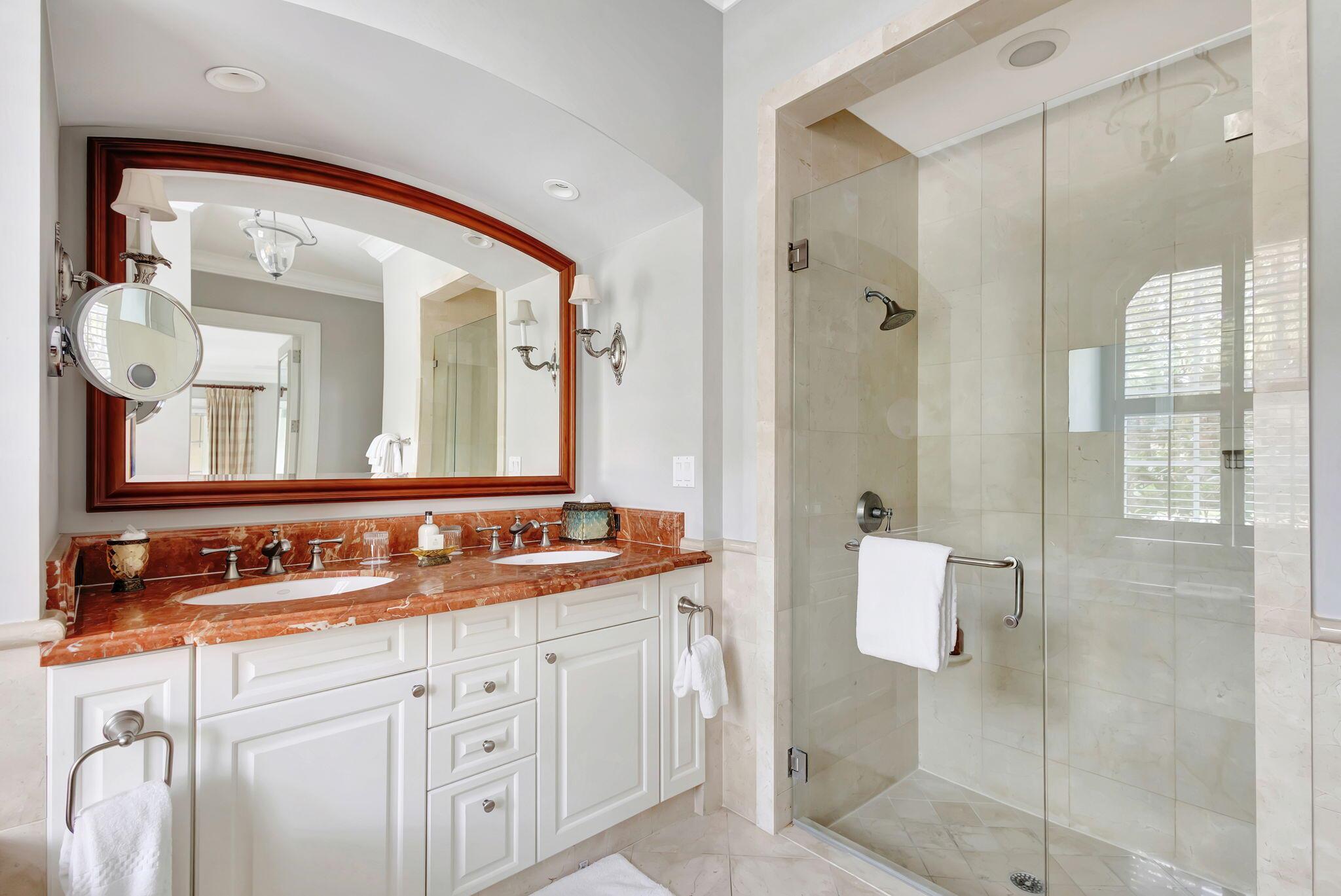 216 Royal Tern Court