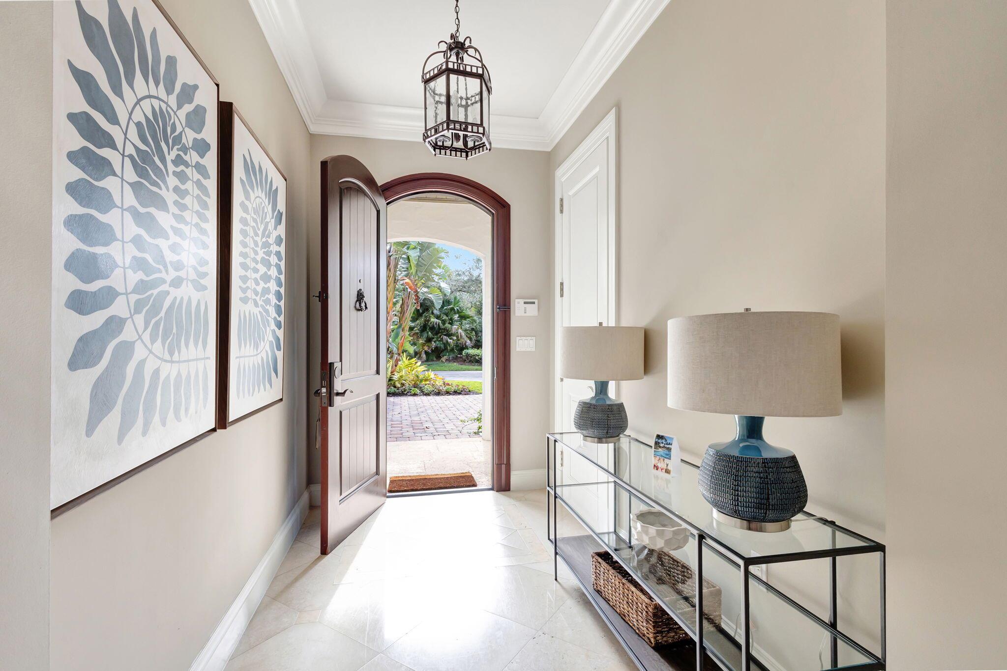 216 Royal Tern Court