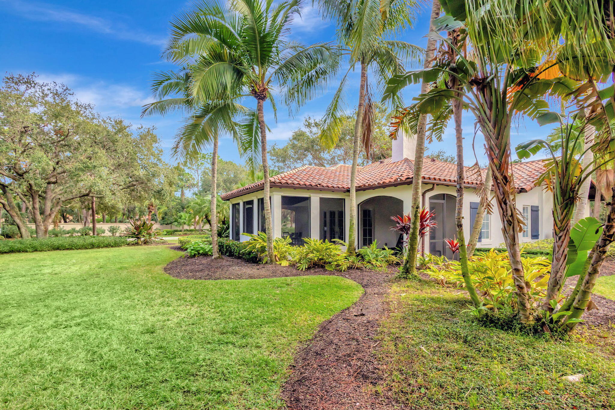 216 Royal Tern Court