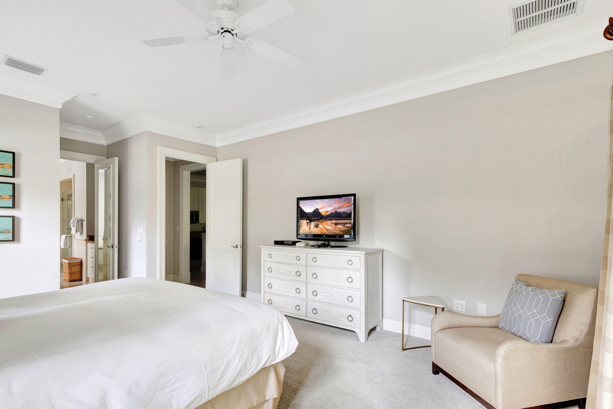 216 Royal Tern Court
