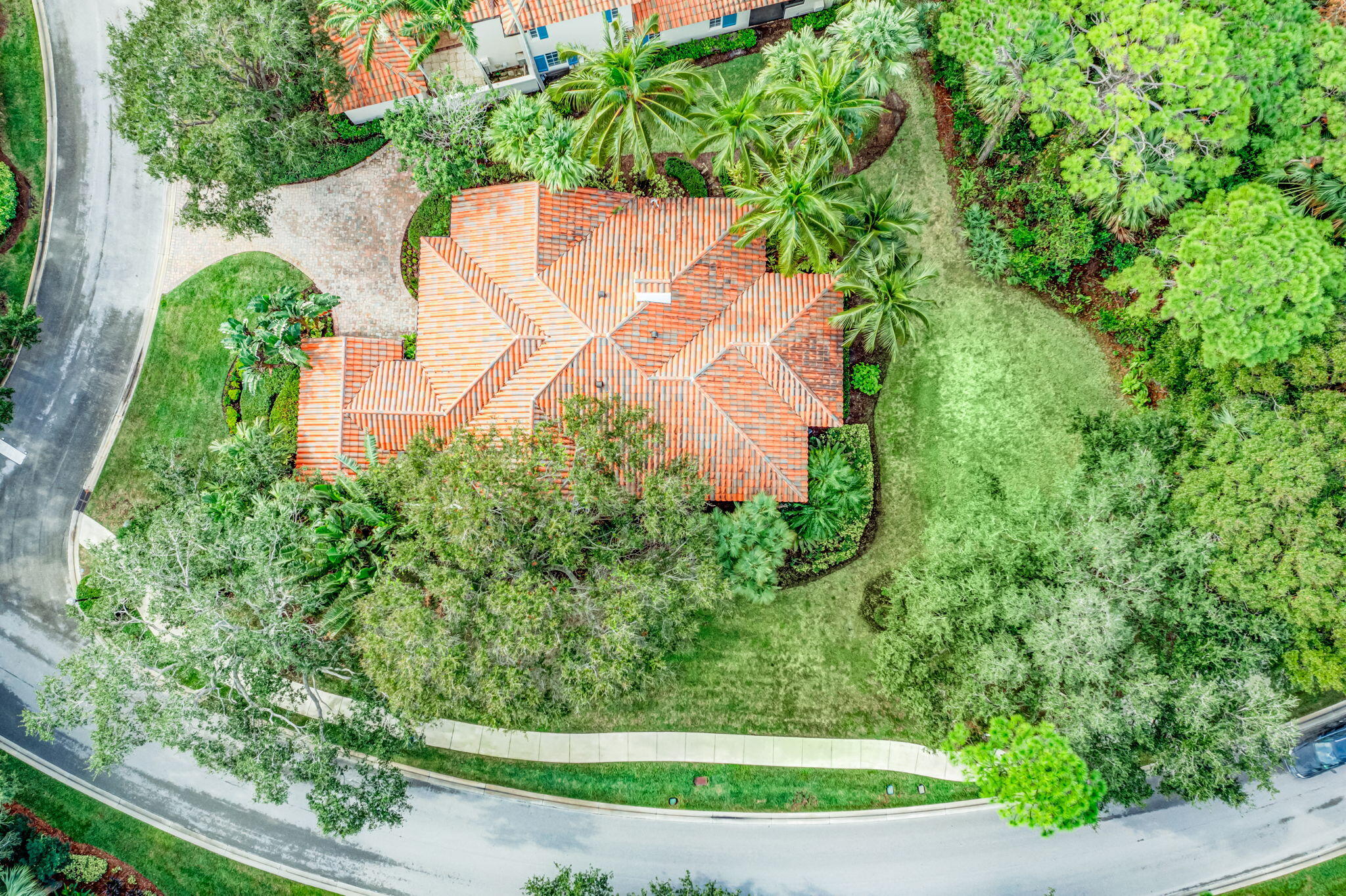 216 Royal Tern Court