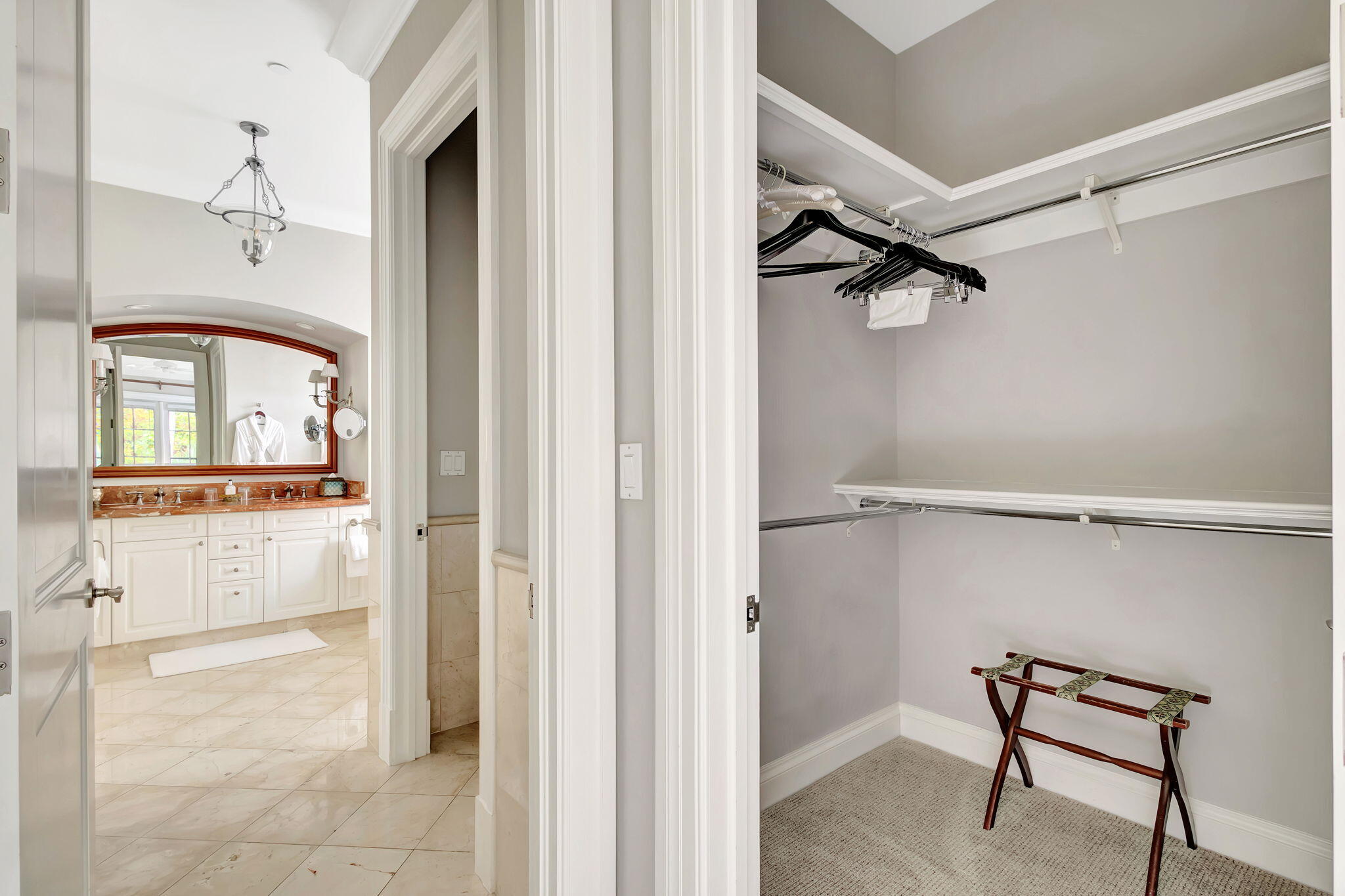 216 Royal Tern Court