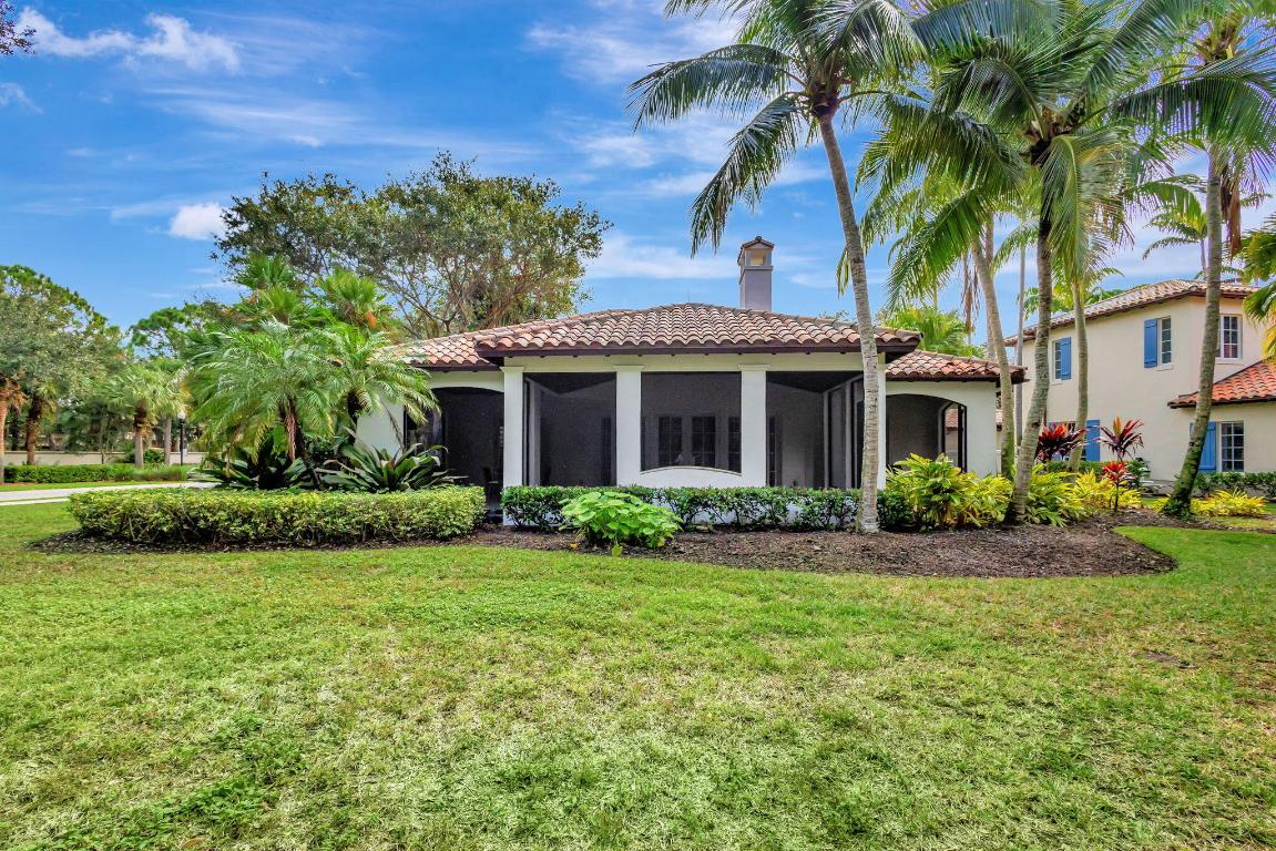 216 Royal Tern Court