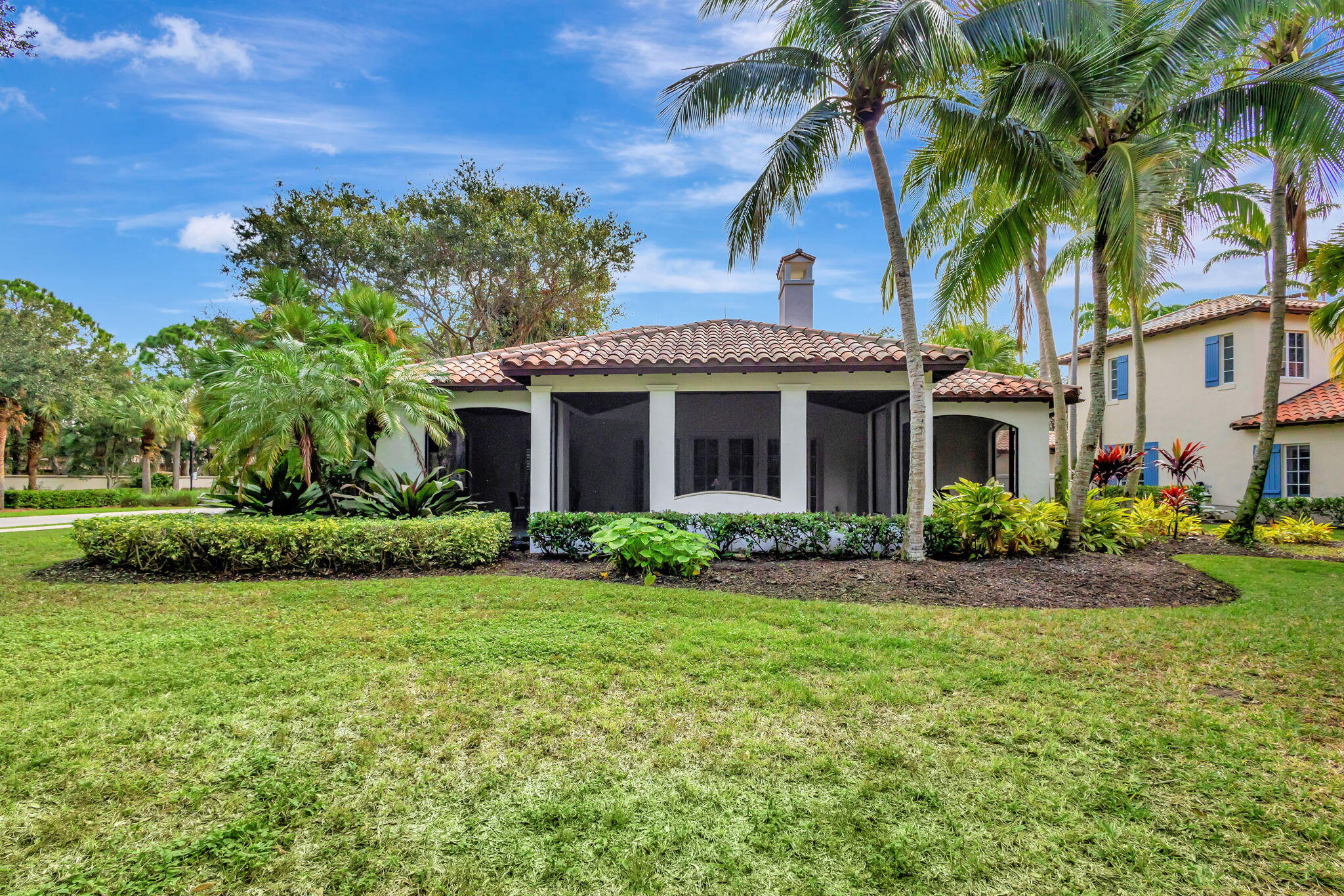 216 Royal Tern Court