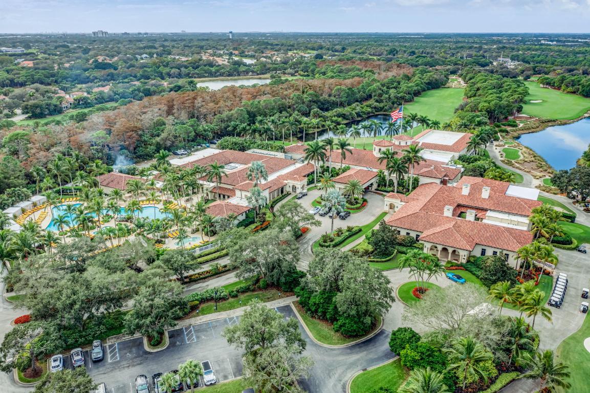 216 Royal Tern Court