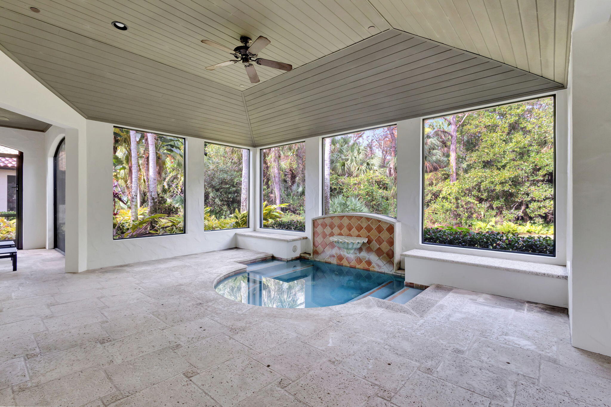 216 Royal Tern Court