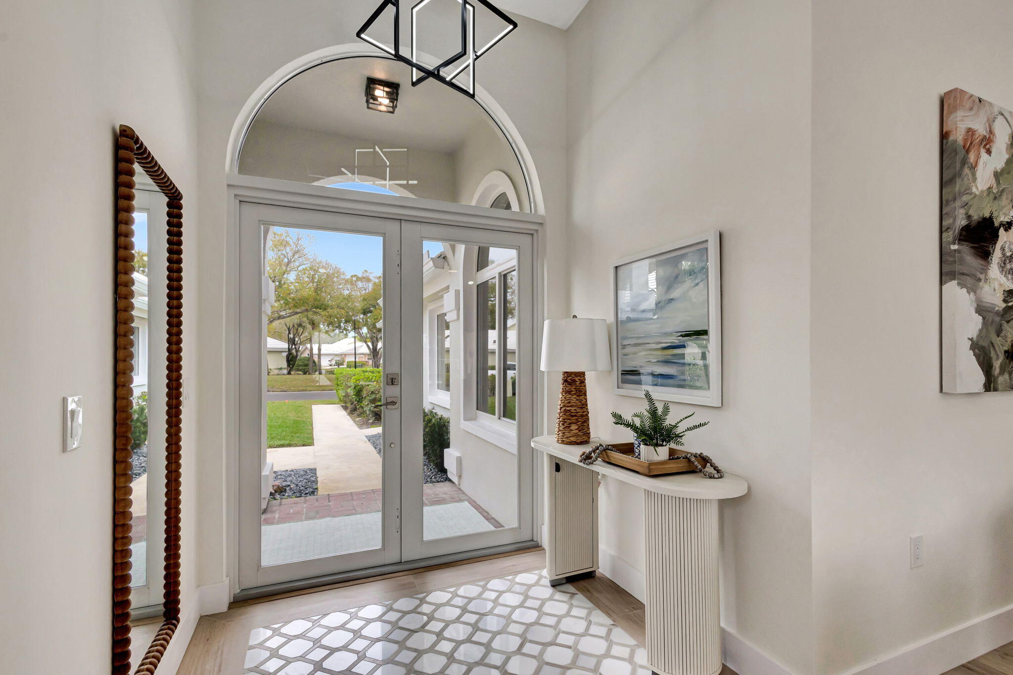 2286 Saratoga Bay Drive