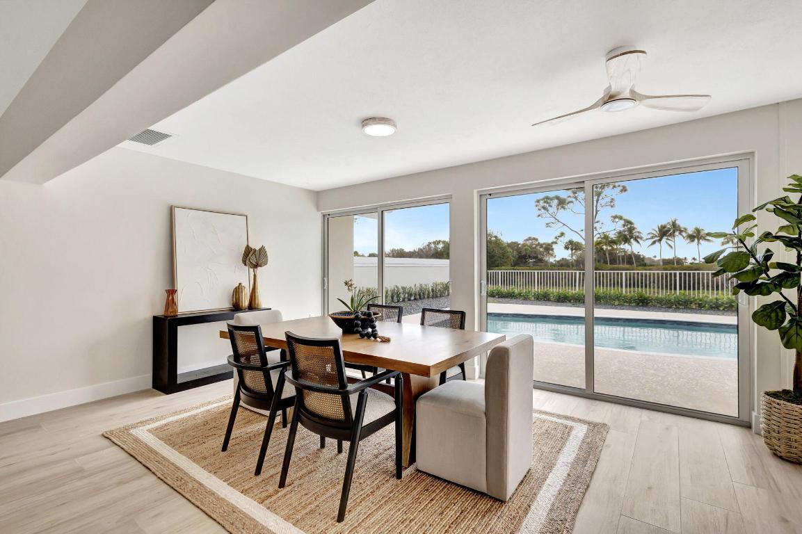 2286 Saratoga Bay Drive