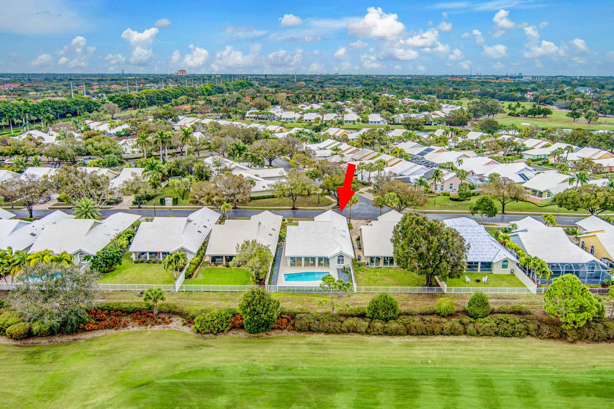 2286 Saratoga Bay Drive