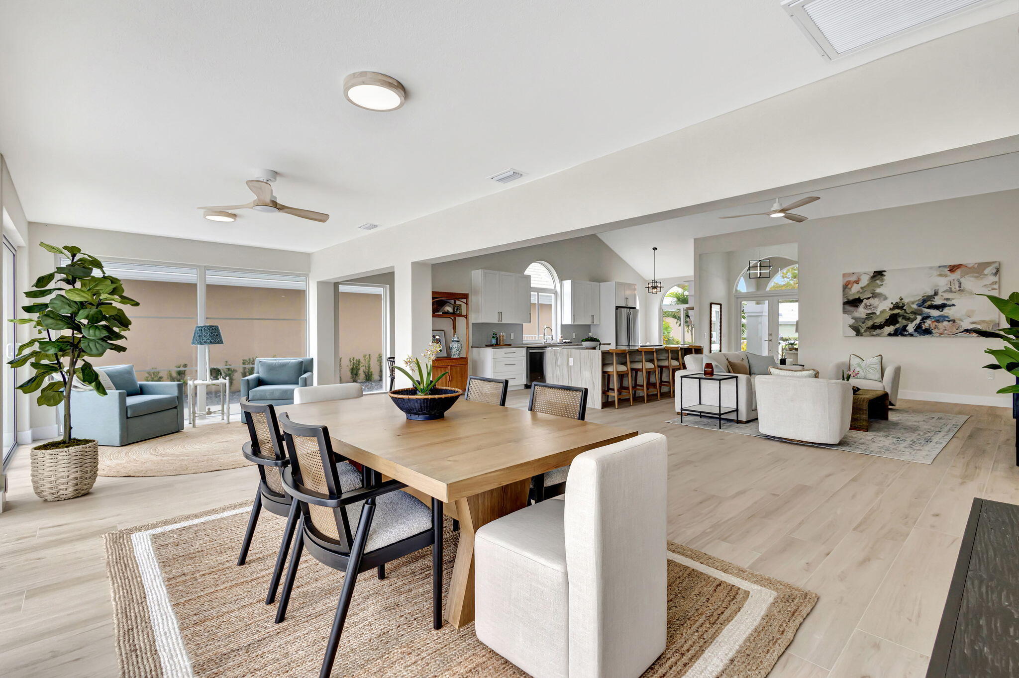 2286 Saratoga Bay Drive
