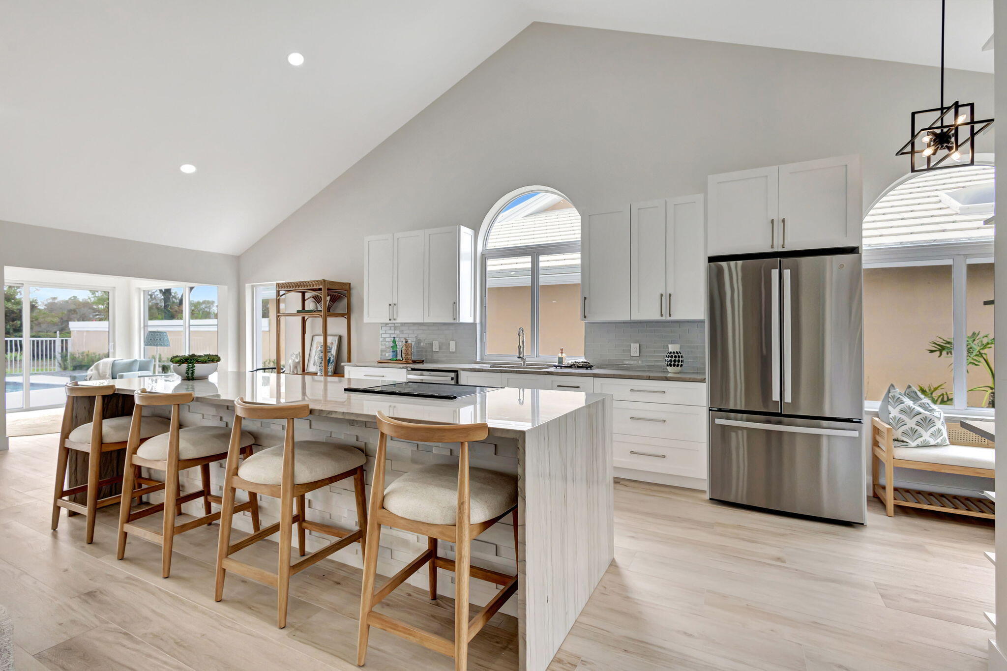 2286 Saratoga Bay Drive