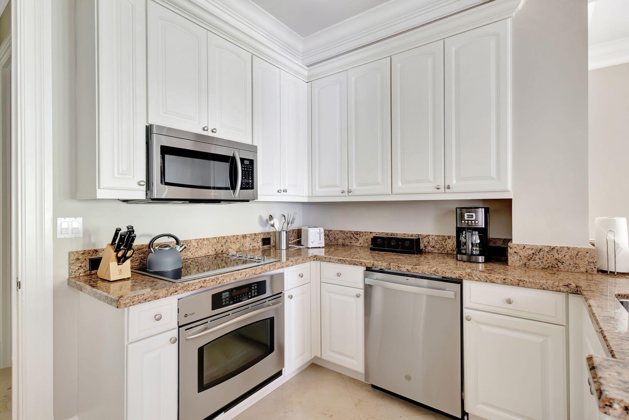 202 Royal Tern Court
