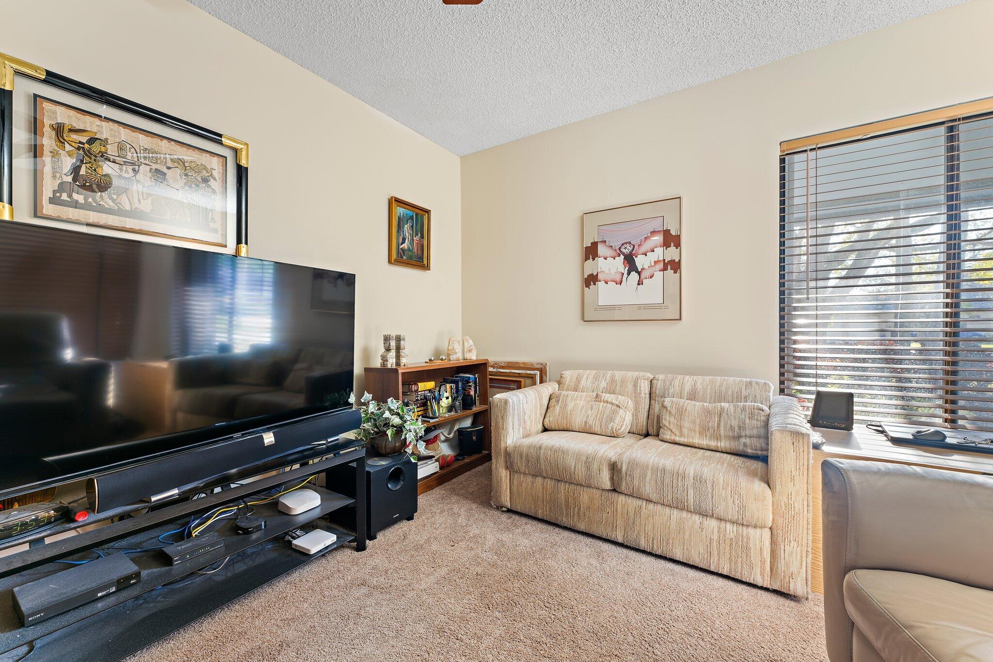 18 Glencairn Road