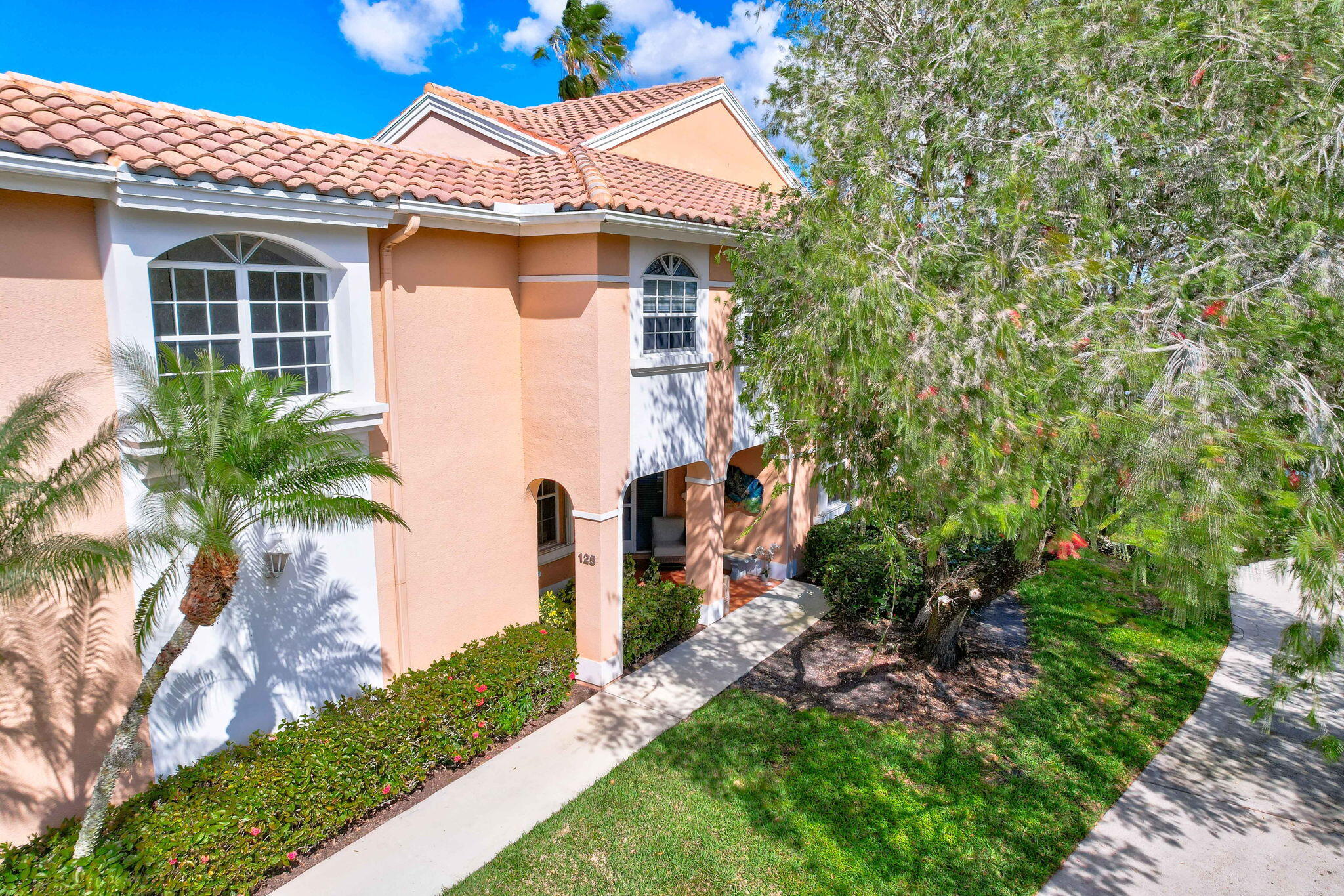 125 Legendary Circle