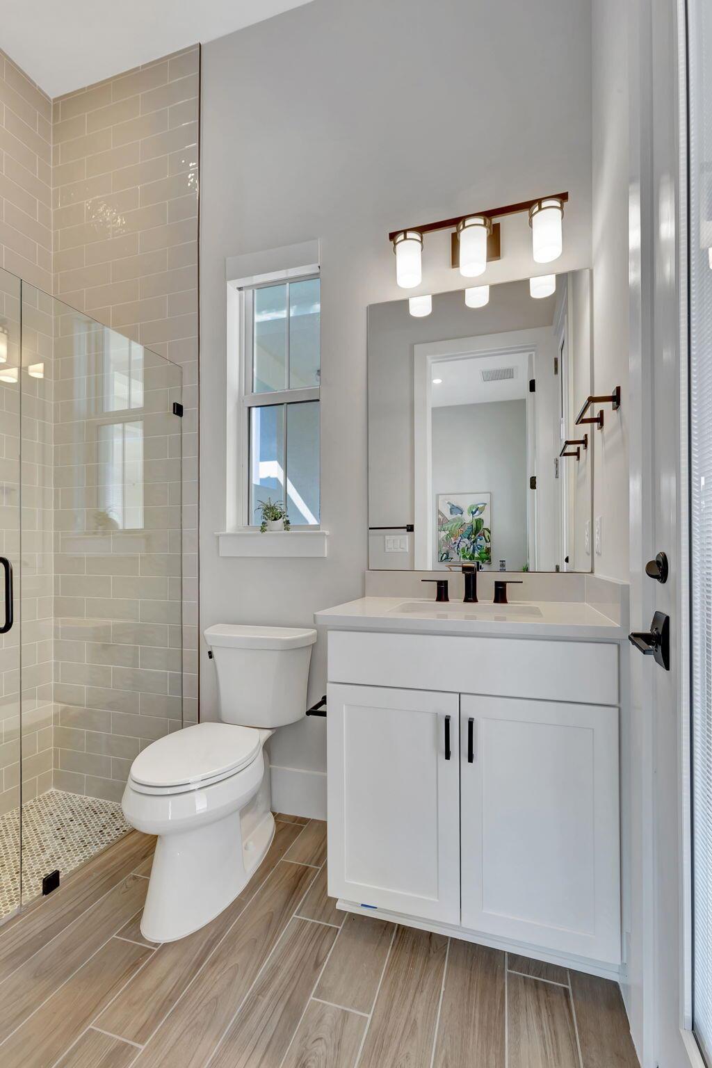 20008 SE Bridgewater Drive