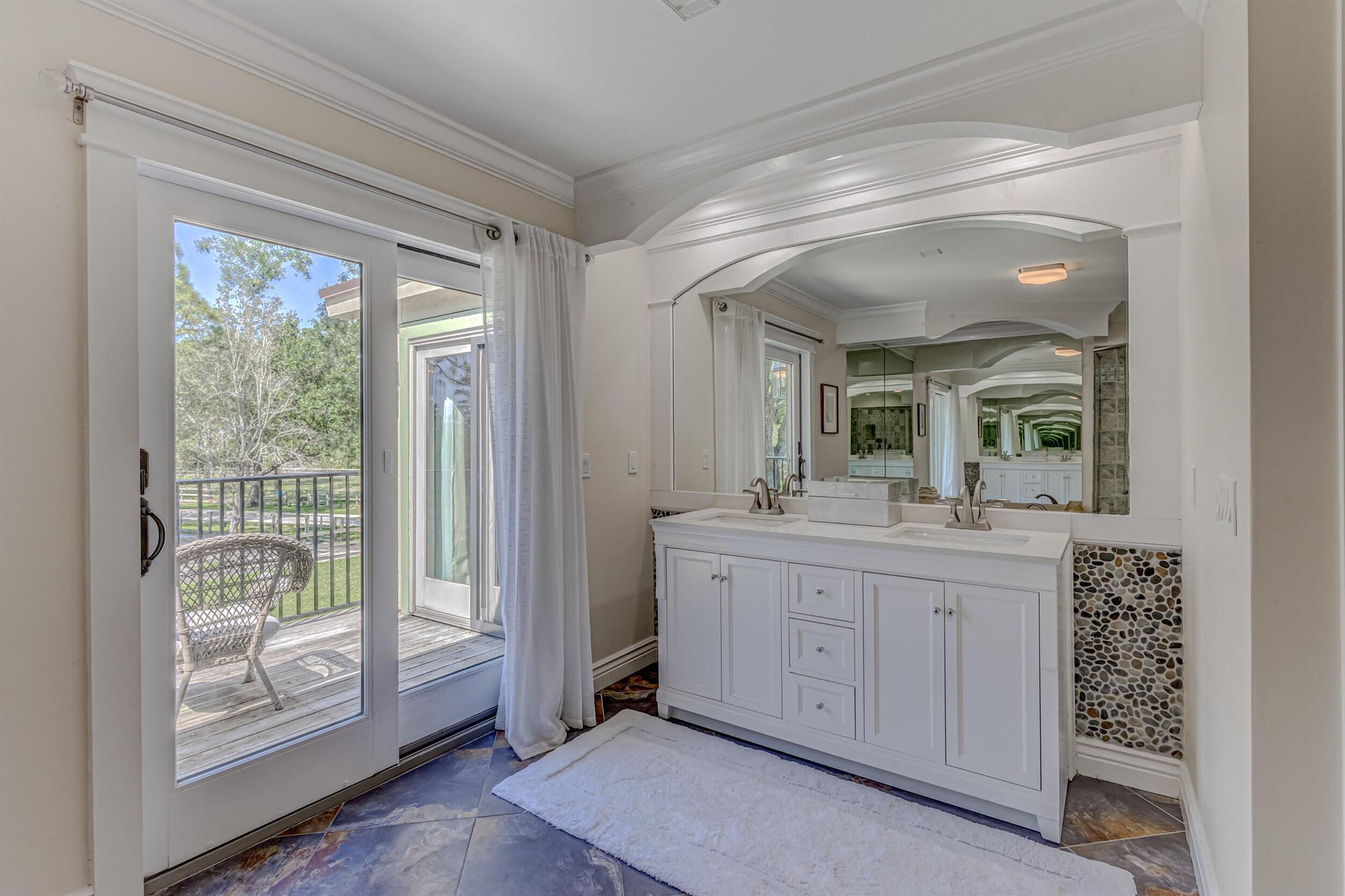 1900 SE Ranch Road