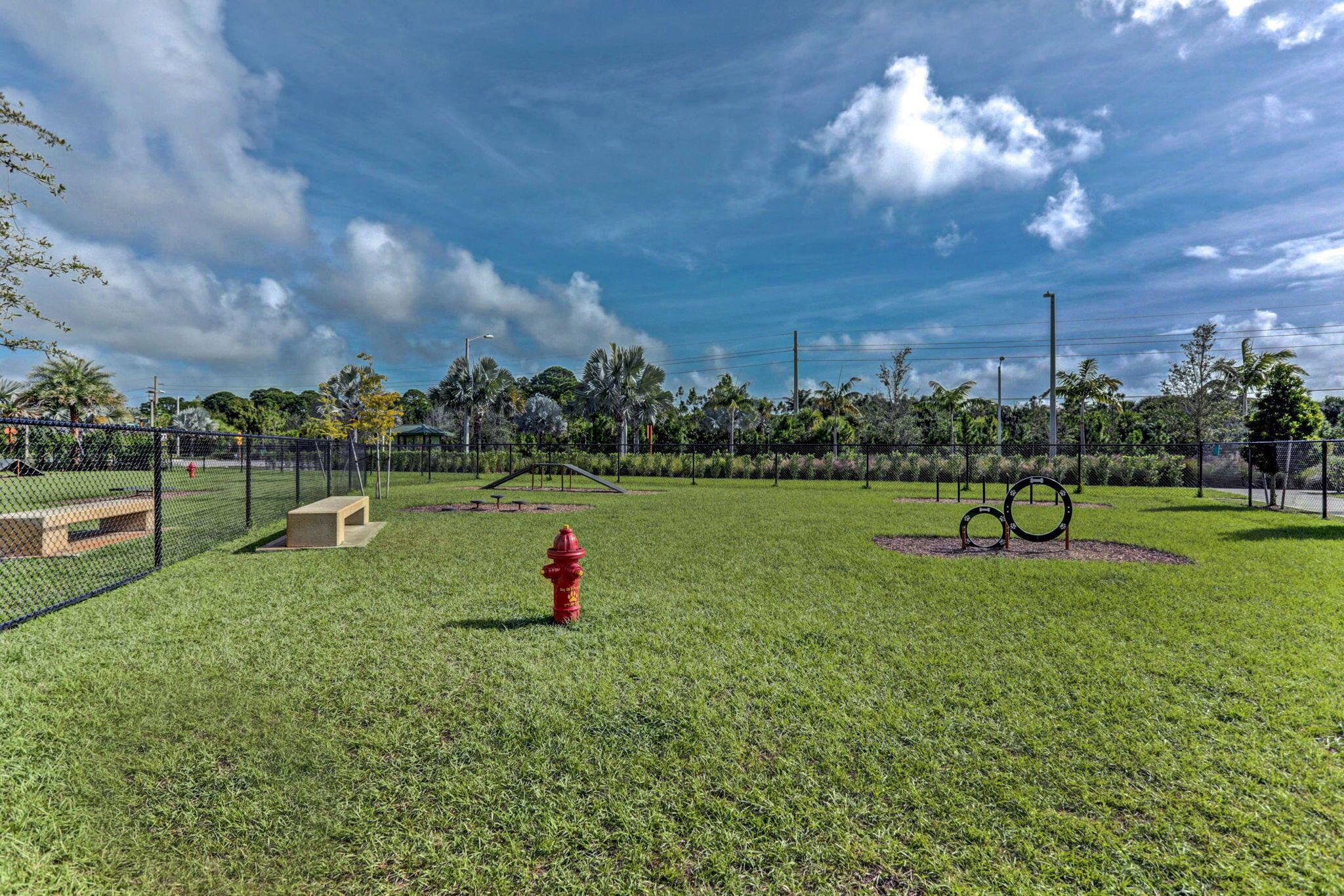 8072 Hobbes Way