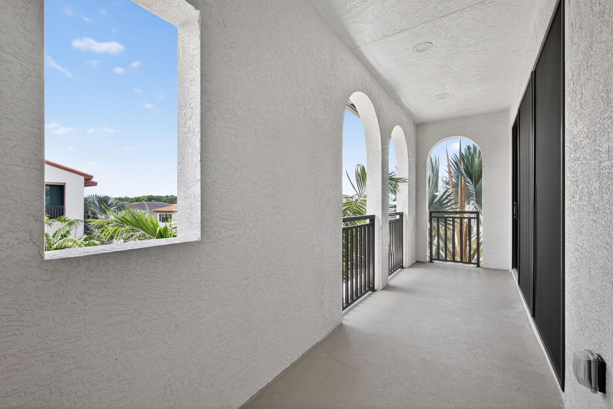 8072 Hobbes Way
