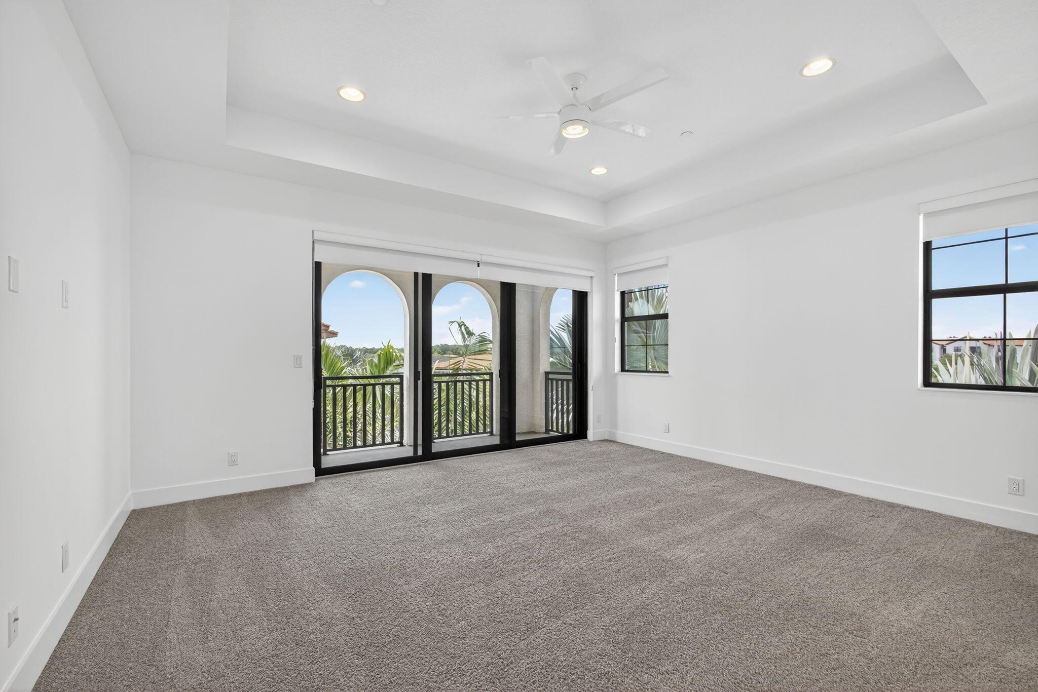 8072 Hobbes Way