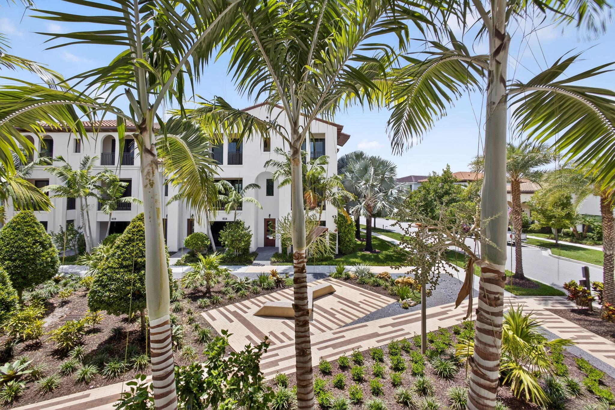 8072 Hobbes Way